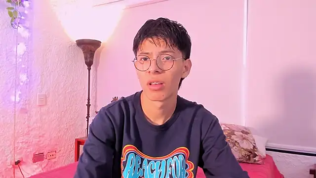 alexandersawyer online show from March 2025 12:00:01 PM