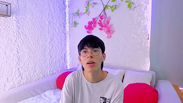 alexandersawyer online show from October 2025 09:56:01 PM