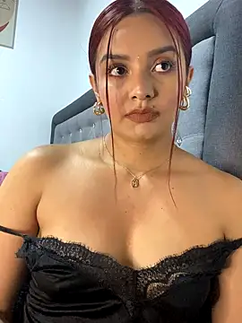 Melanyprada online show from October 2025 01:49:01 AM