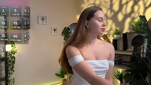 Snapshot of Julie_Rhodes chatting on November 2025 12:59:02 PM Julie Rhodes online show from November 2025 12:59:02 PM