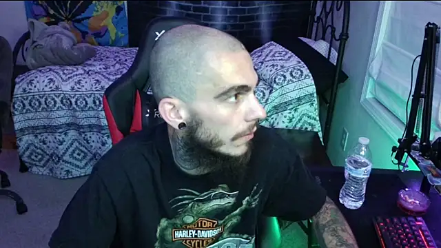 Snapshot of XMeF10 chatting on January 2025 04:00:01 AM XMeF10 online show from January 2025 04:00:01 AM