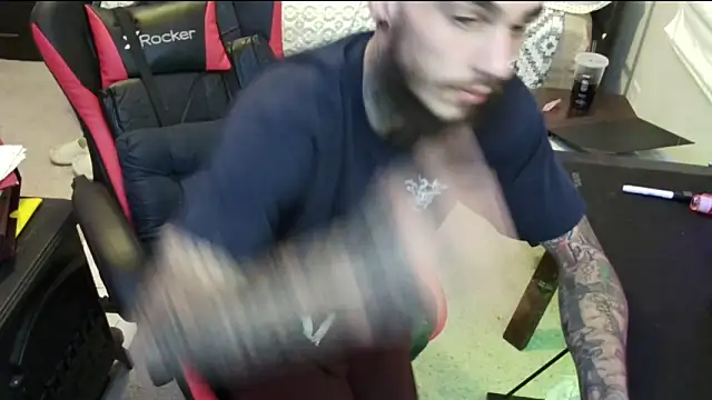 Snapshot of XMeF10 chatting on January 2025 04:57:02 AM XMeF10 online show from January 2025 04:57:02 AM