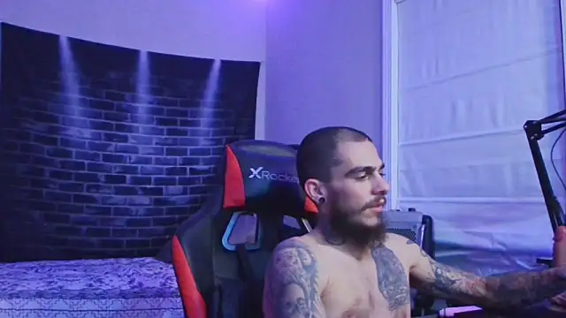 Snapshot of XMeF10 chatting on January 2025 05:07:02 AM XMeF10 online show from January 2025 05:07:02 AM