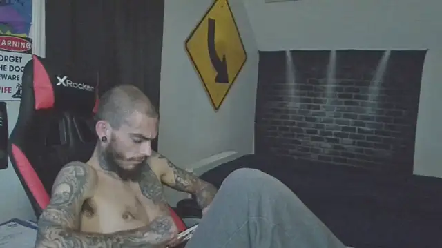 Snapshot of XMeF10 chatting on March 2025 08:47:02 AM XMeF10 online show from March 2025 08:47:02 AM