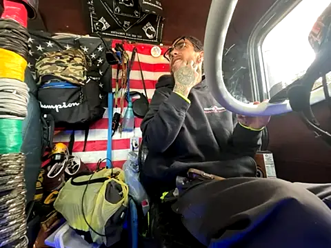 Snapshot of XMeF10 chatting on December 2025 01:27:01 PM XMeF10 online show from December 2025 01:27:01 PM