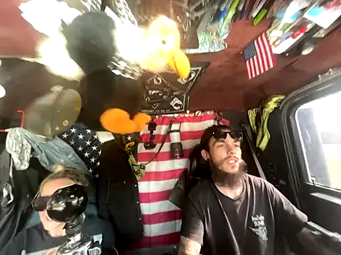 Snapshot of XMeF10 chatting on January 2026 04:53:02 PM XMeF10 online show from January 2026 04:53:02 PM