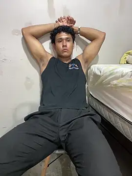 Brencuz online show from September 2025 01:53:02 AM