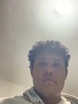 Brencuz online show from October 2025 03:28:01 AM