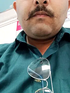 Akhil3290 online show from March 2025 07:31:02 AM