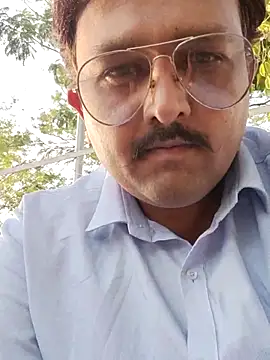 Akhil3290 online show from May 2026 01:05:02 PM