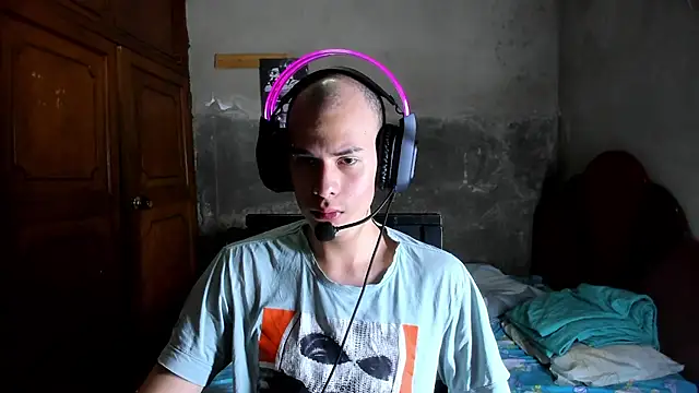 bruce kane21 online show from September 2025 06:52:01 PM