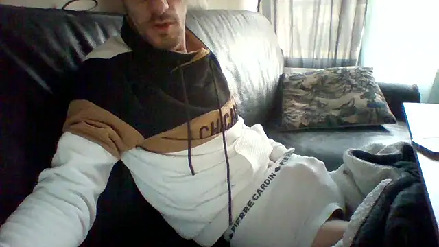 Snapshot of passif520 chatting on March 2025 09:02:01 AM passif520 online show from March 2025 09:02:01 AM