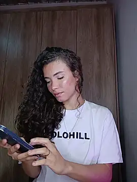 HelenHoltz online show from June 2026 03:51:02 PM