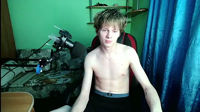 fameboyboo online show from December 2025 06:27:02 PM