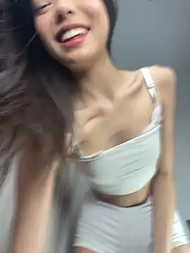 Snapshot of DesiredHoney chatting on January 2025 10:29:02 AM DesiredHoney online show from January 2025 10:29:02 AM