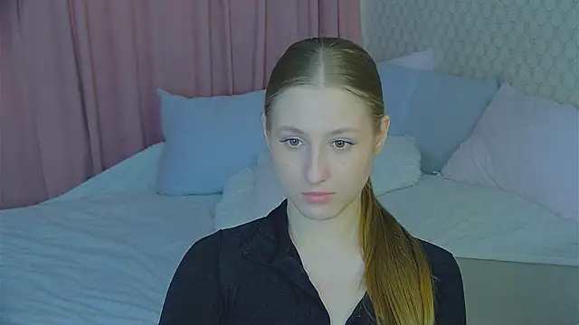 BritneyCruze online show from March 2025 11:10:02 AM