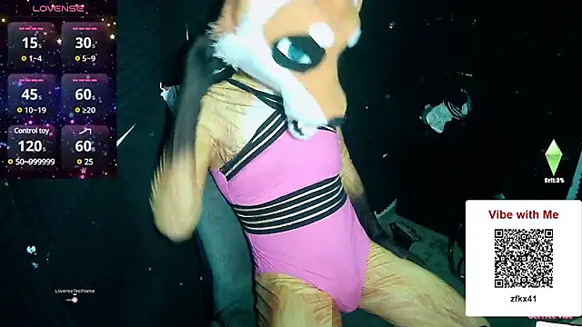 Snapshot of FoxieHikari chatting on December 2024 02:57:02 AM FoxieHikari online show from December 2024 02:57:02 AM