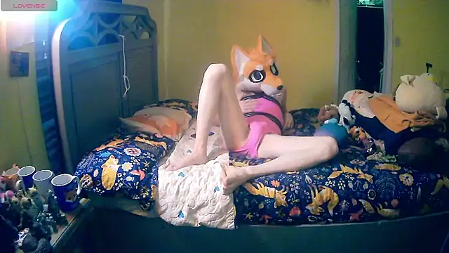 Snapshot of FoxieHikari chatting on October 2025 01:09:02 AM FoxieHikari online show from October 2025 01:09:02 AM