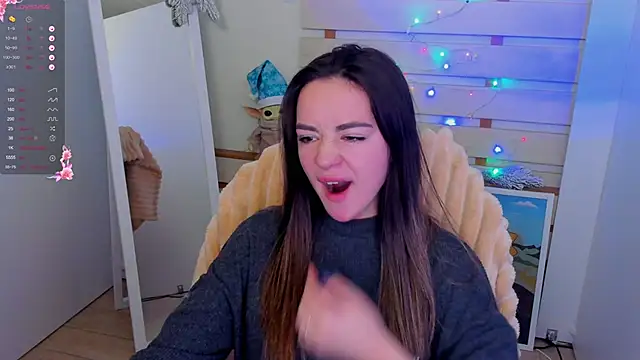Snapshot of Bella_XO chatting on December 2024 02:10:02 PM Bella XO online show from December 2024 02:10:02 PM