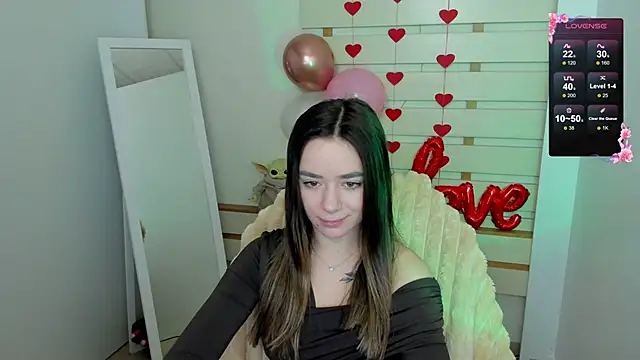 Snapshot of Bella_XO chatting on February 2025 01:05:01 PM Bella XO online show from February 2025 01:05:01 PM