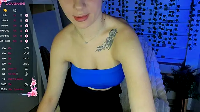 Snapshot of Bella_XO chatting on September 2025 06:36:01 AM Bella XO online show from September 2025 06:36:01 AM