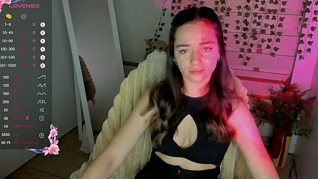Snapshot of Bella_XO chatting on September 2025 06:27:02 AM Bella XO online show from September 2025 06:27:02 AM