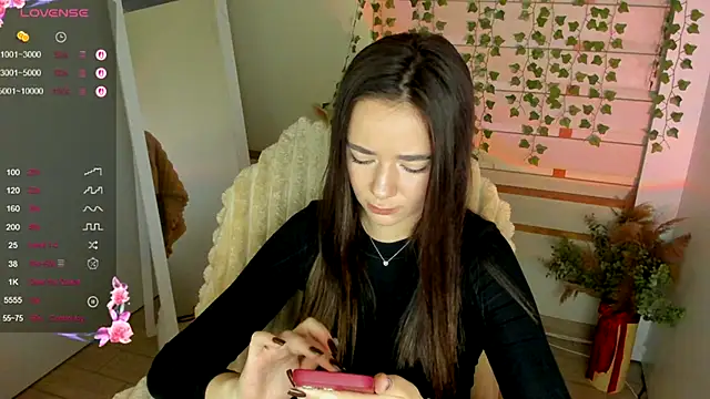 Snapshot of Bella_XO chatting on September 2025 06:50:02 AM Bella XO online show from September 2025 06:50:02 AM
