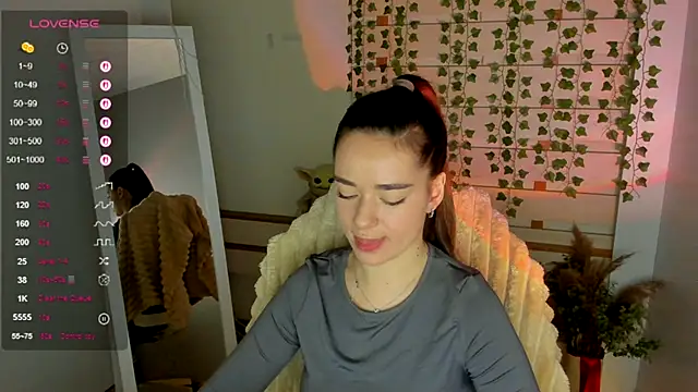 Snapshot of Bella_XO chatting on September 2025 07:02:02 AM Bella XO online show from September 2025 07:02:02 AM