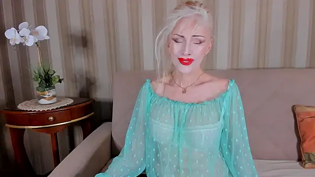 Rita Farel online show from February 2025 11:39:01 PM