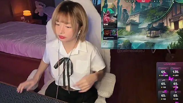 JayJaylov online show from August 2026 09:33:01 AM