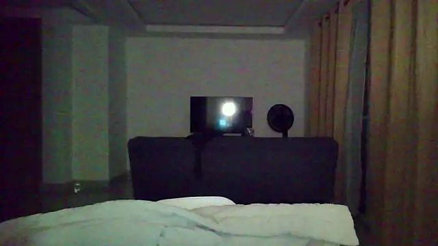 Kiri Cutee online show from December 2025 04:33:02 AM