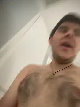 Yann 18 online show from September 2025 07:26:02 PM