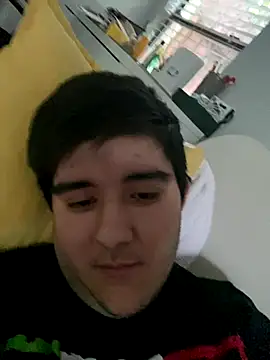 Yann 18 online show from October 2025 11:38:01 PM