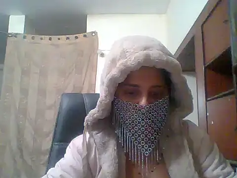 kamayanisingh24 online show from January 2025 05:16:02 PM