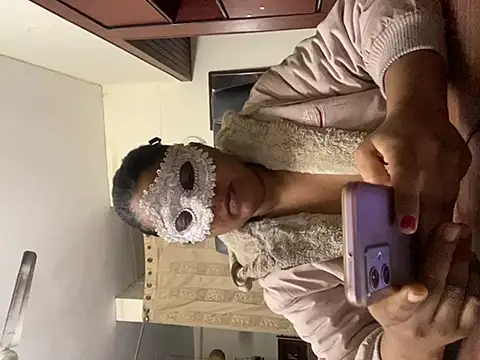 kamayanisingh24 online show from January 2025 06:54:01 PM