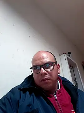 Snapshot of Camilo-31RI chatting on February 2026 04:17:01 AM Camilo-31RI online show from February 2026 04:17:01 AM