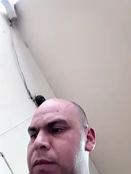 Snapshot of Camilo-31RI chatting on February 2026 11:11:01 AM Camilo-31RI online show from February 2026 11:11:01 AM