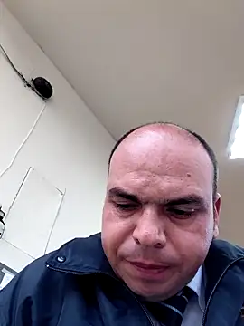 Snapshot of Camilo-31RI chatting on June 2026 11:27:02 AM Camilo-31RI online show from June 2026 11:27:02 AM