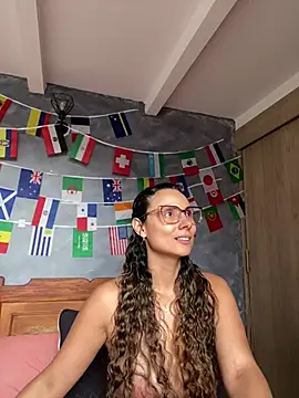 MafeeRoss online show from June 2026 10:18:02 PM