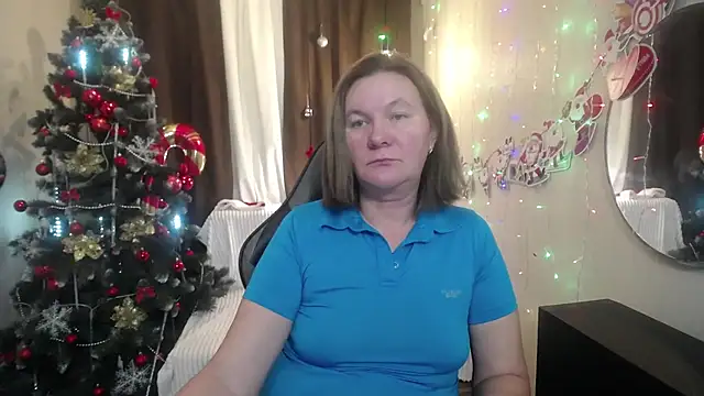 HolyMilfa online show from December 2024 05:00:01 PM