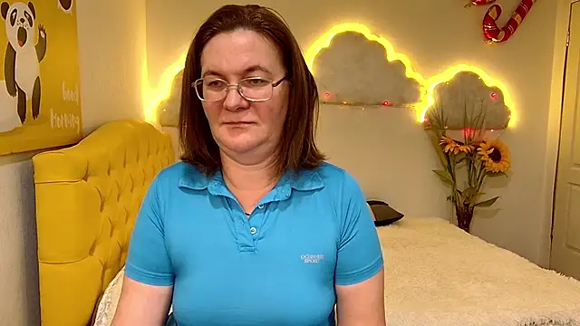 HolyMilfa online show from February 2025 02:02:02 PM