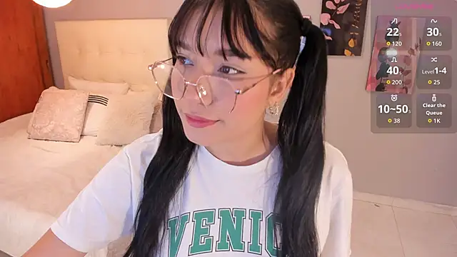 Maia W10 online show from January 2026 12:10:01 PM