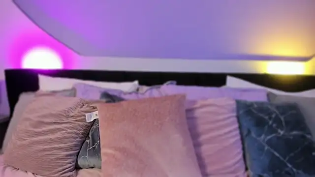 Snapshot of Lilou_albrecht chatting on February 2026 07:54:01 PM Lilou albrecht online show from February 2026 07:54:01 PM