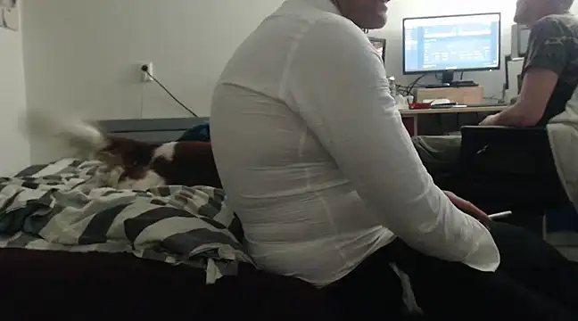 Snapshot of mikeythebestsucker chatting on December 2024 10:48:02 PM mikeythebestsucker online show from December 2024 10:48:02 PM