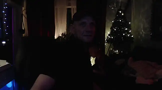 Snapshot of mikeythebestsucker chatting on January 2025 11:50:01 PM mikeythebestsucker online show from January 2025 11:50:01 PM