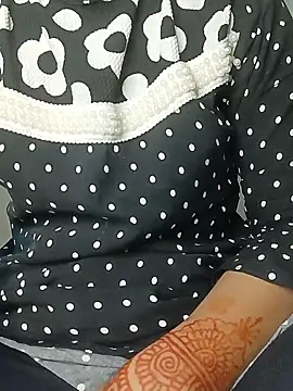 Snapshot of Nadia-2 chatting on December 2024 07:08:02 PM Nadia-2 online show from December 2024 07:08:02 PM