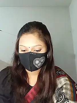 Snapshot of Nadia-2 chatting on February 2025 06:37:02 PM Nadia-2 online show from February 2025 06:37:02 PM