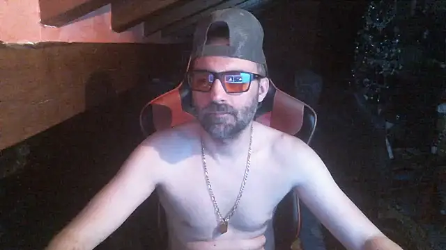 Snapshot of 6996horus chatting on December 2024 01:47:02 AM 6996horus online show from December 2024 01:47:02 AM