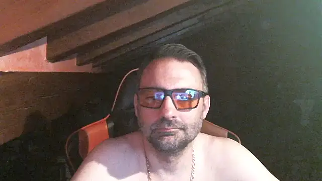 Snapshot of 6996horus chatting on September 2025 03:38:02 AM 6996horus online show from September 2025 03:38:02 AM