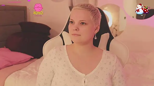 LikaBerry1 online show from January 2026 05:05:02 PM